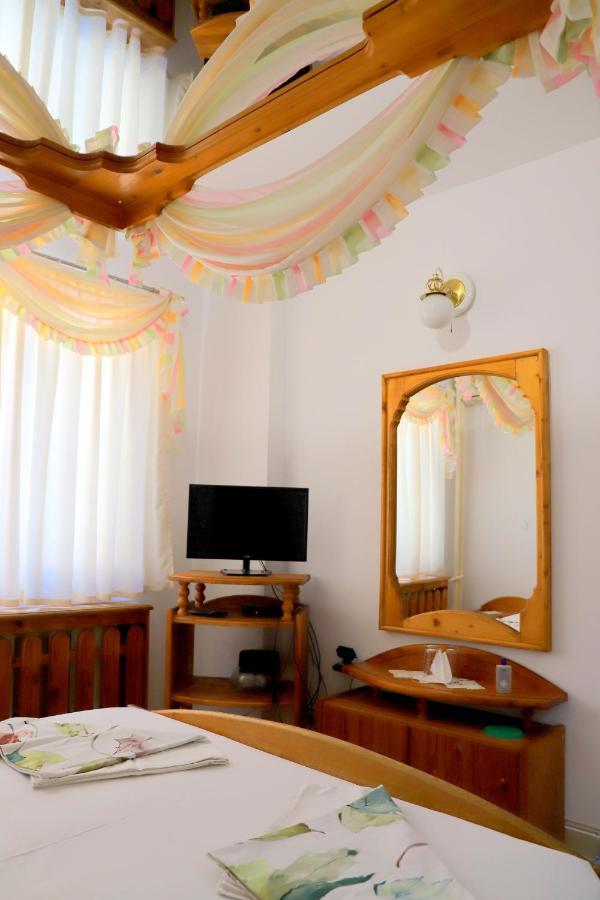 Hotel Mishel Kocherinovo Dış mekan fotoğraf