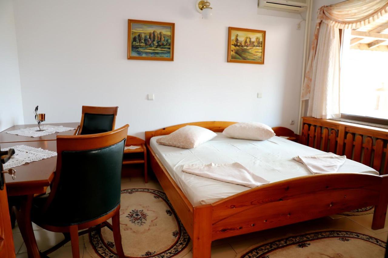 Hotel Mishel Kocherinovo Dış mekan fotoğraf